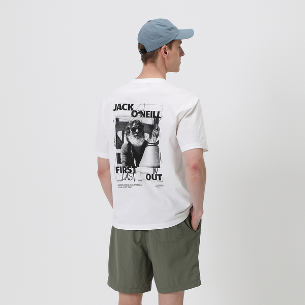 [오닐] [모델착장] 남성 소로나 잭오닐 반팔 티셔츠 OMTRM2302-101